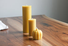 Load image into Gallery viewer, Pumpkin Candle - 100% Pure Beeswax